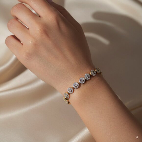 Round Cluster Diamond 14K (or 18K upon request) Yellow Gold Bracelet - Picture 3 of 5